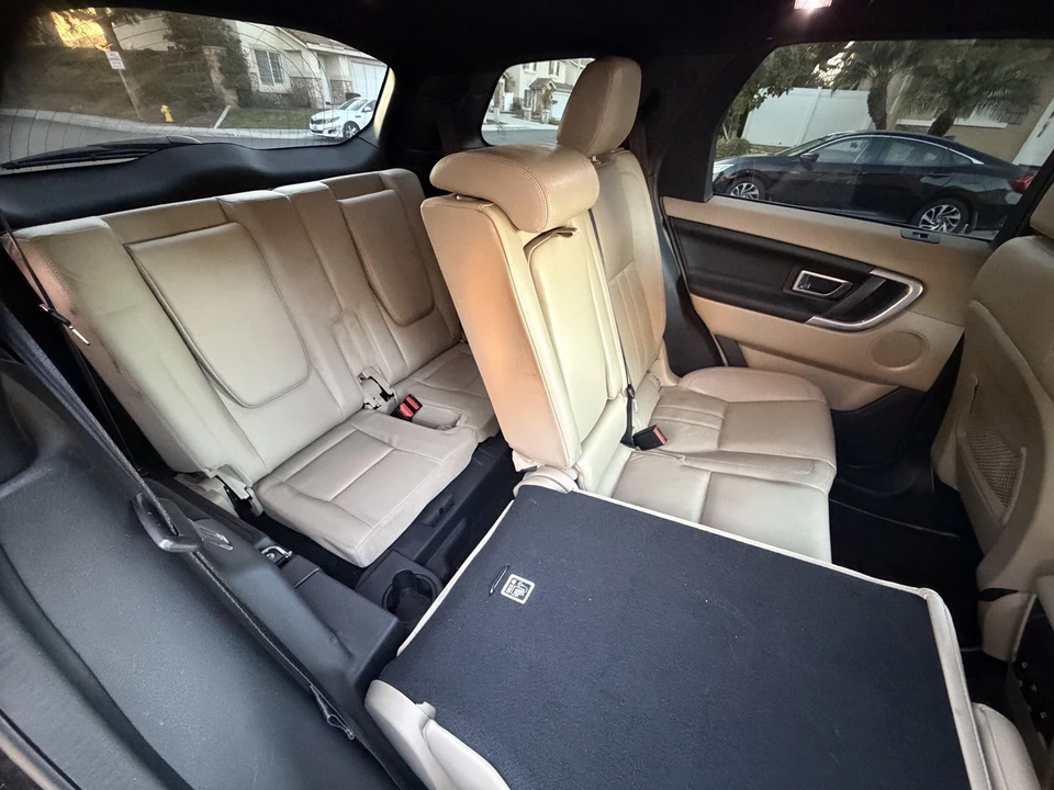 2016 Land Rover Discovery 4th Gen - Image 15 of 21