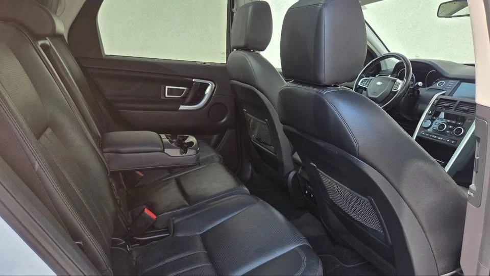 2016 Land Rover Discovery Sport - Image 15 of 16