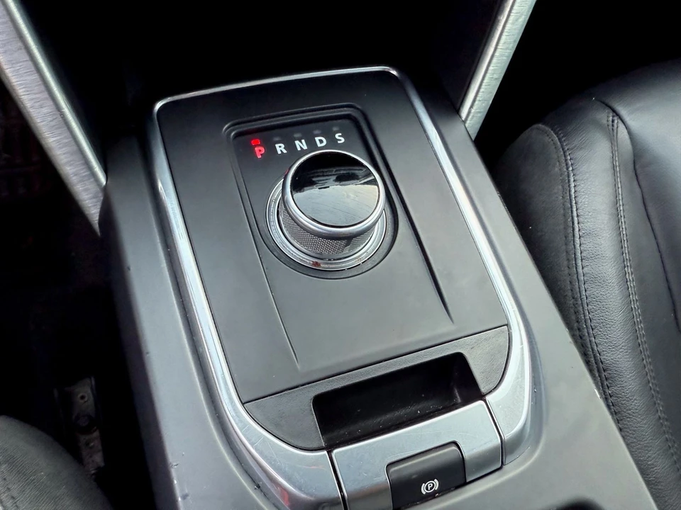 2016 Land Rover Discovery 4th Gen - Image 12 of 12