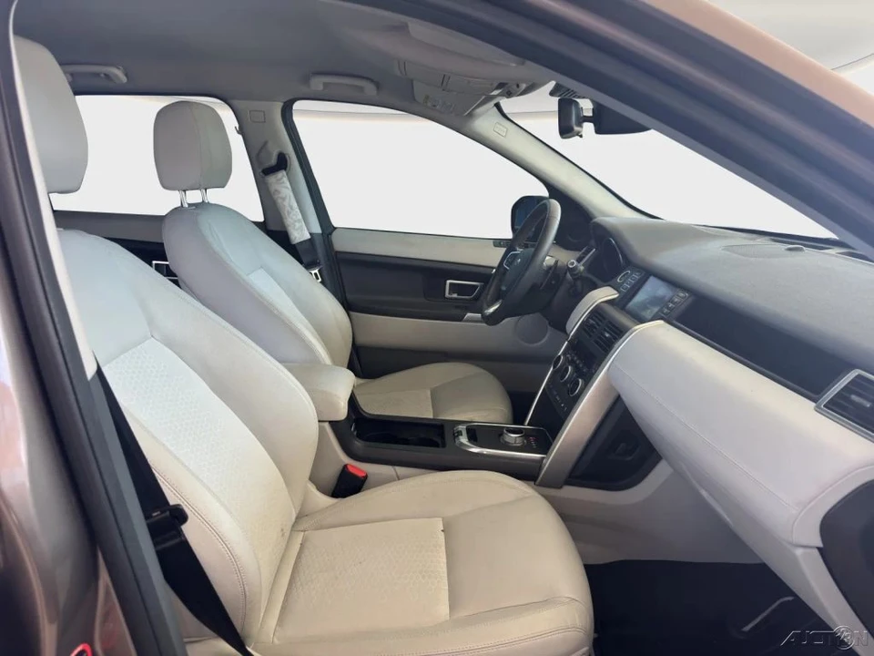 2016 Land Rover Discovery Sport - Image 19 of 21