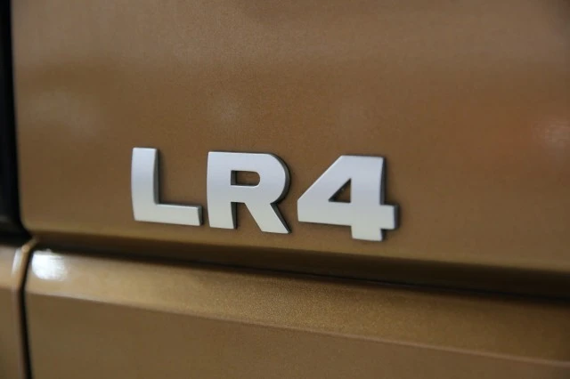 2016 Land Rover Discovery 4th Gen - Image 6 of 21