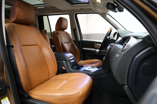 2016 Land Rover Discovery 4th Gen - Image 15 of 21
