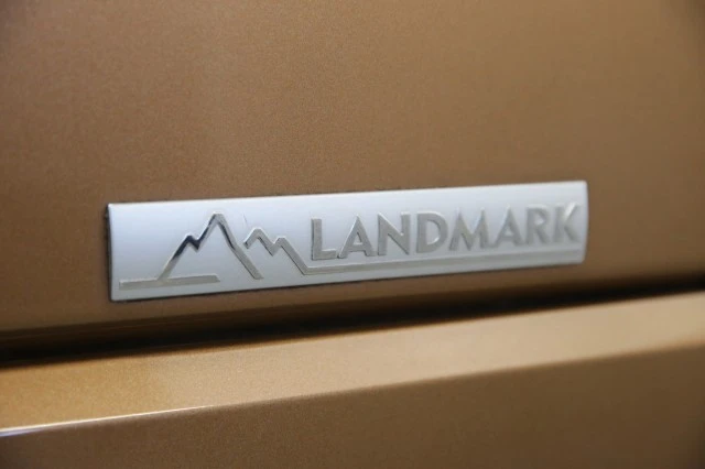 2016 Land Rover Discovery 4th Gen - Image 17 of 21