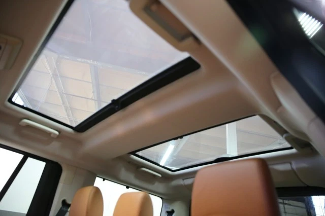2016 Land Rover Discovery 4th Gen - Image 16 of 21