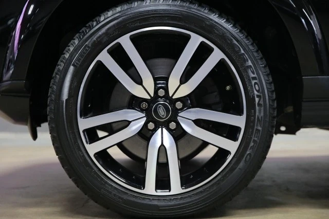 2016 Land Rover Discovery 4th Gen - Image 17 of 21