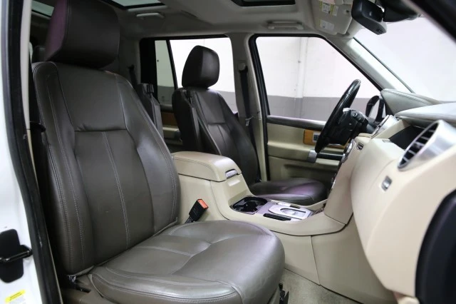 2016 Land Rover Discovery 4th Gen - Image 15 of 21