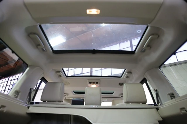 2016 Land Rover Discovery 4th Gen - Image 17 of 21