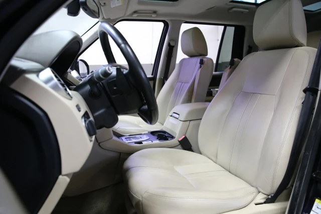 2016 Land Rover Discovery 4th Gen - Image 10 of 21