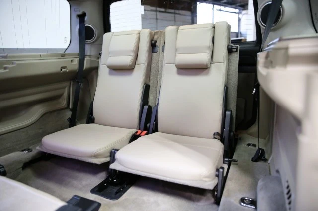 2016 Land Rover Discovery 4th Gen - Image 14 of 21