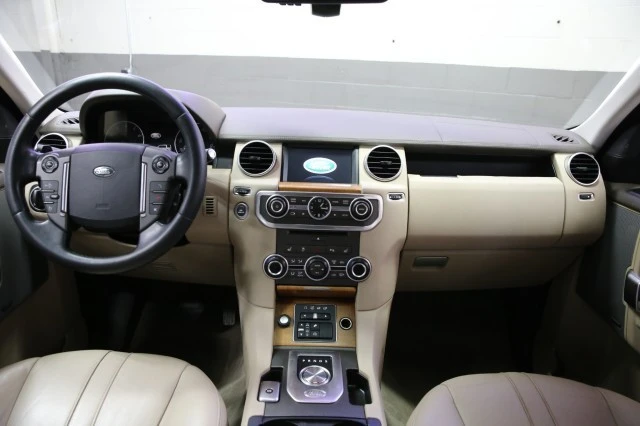 2016 Land Rover Discovery 4th Gen - Image 9 of 21
