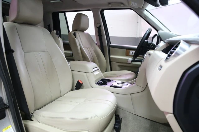 2016 Land Rover Discovery 4th Gen - Image 15 of 21