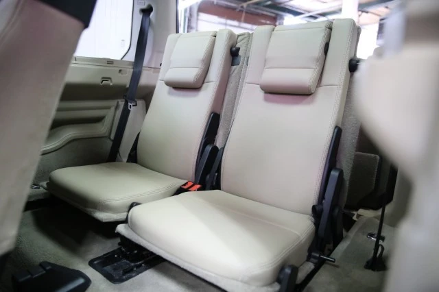 2016 Land Rover Discovery 4th Gen - Image 13 of 21