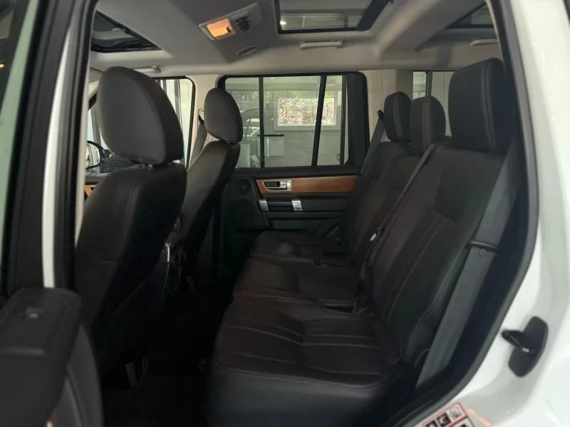2016 Land Rover Discovery 4th Gen - Image 17 of 20