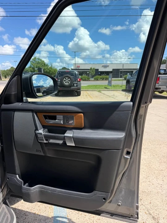 2016 Land Rover Discovery 4th Gen - Image 13 of 17