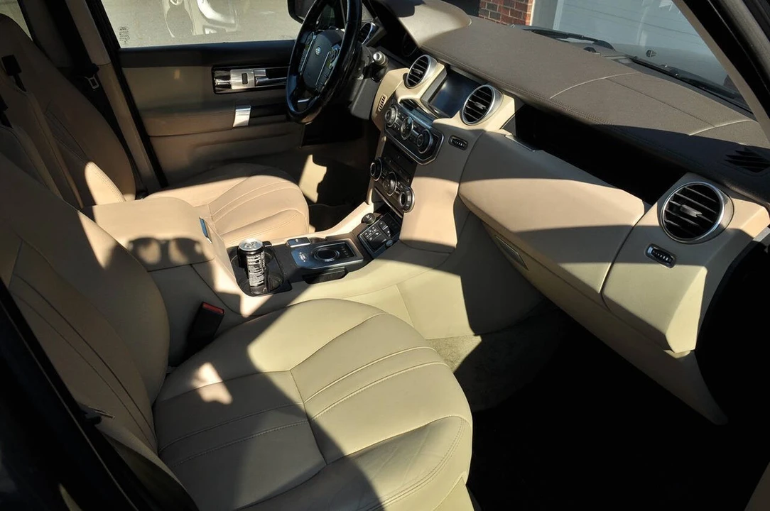 2016 Land Rover Discovery 4th Gen - Image 7 of 8