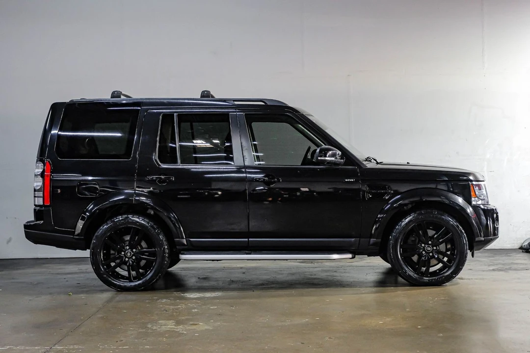 2016 Land Rover Discovery 4th Gen - Image 11 of 12