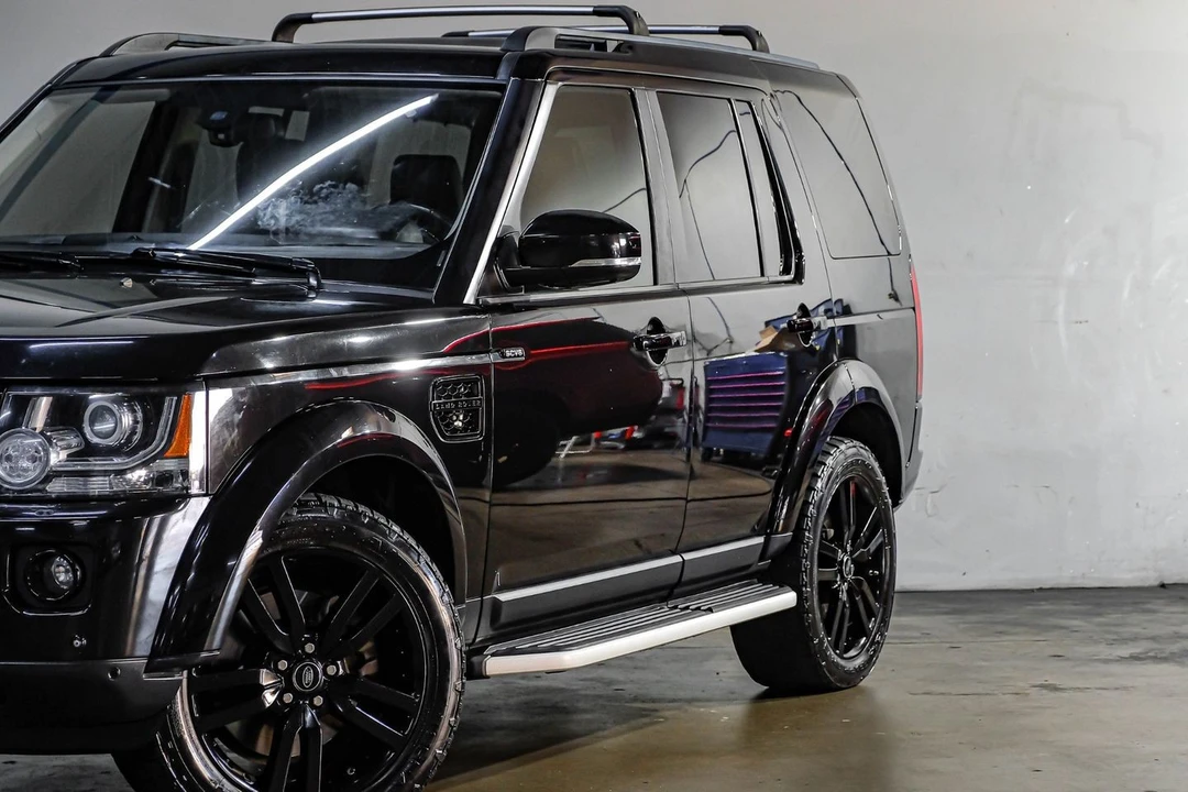 2016 Land Rover Discovery 4th Gen - Image 10 of 12