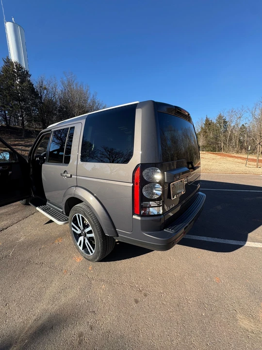 2016 Land Rover Discovery 4th Gen - Image 26 of 31