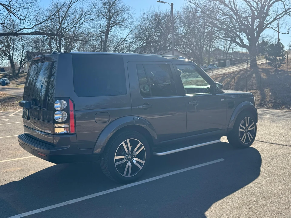 2016 Land Rover Discovery 4th Gen - Image 16 of 31