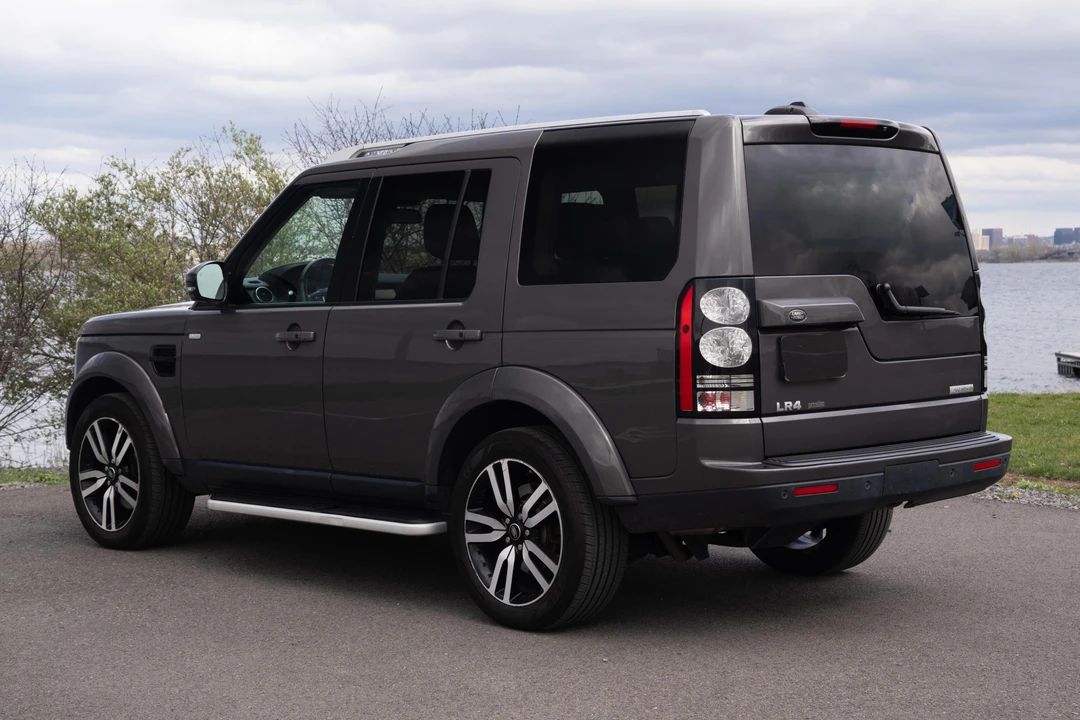 2016 Land Rover Discovery 4th Gen - Image 4 of 31