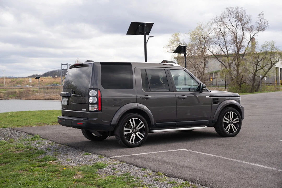 2016 Land Rover Discovery 4th Gen - Image 12 of 31