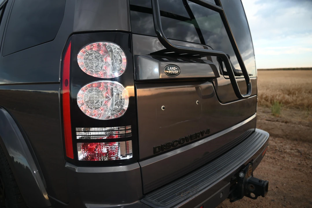 2016 Land Rover Discovery 4th Gen - Image 31 of 31