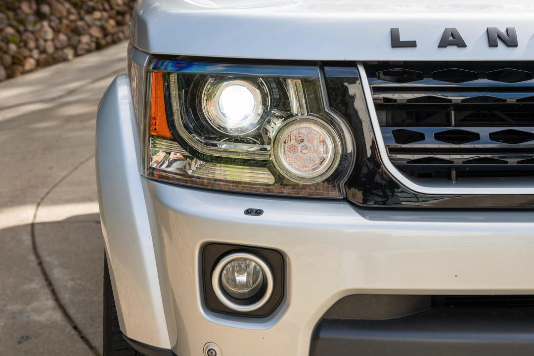 2016 Land Rover Discovery 4th Gen - Image 11 of 31