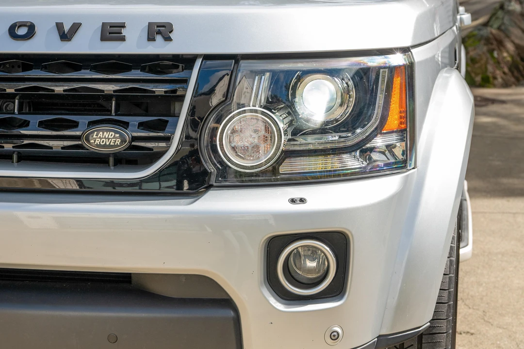 2016 Land Rover Discovery 4th Gen - Image 14 of 31