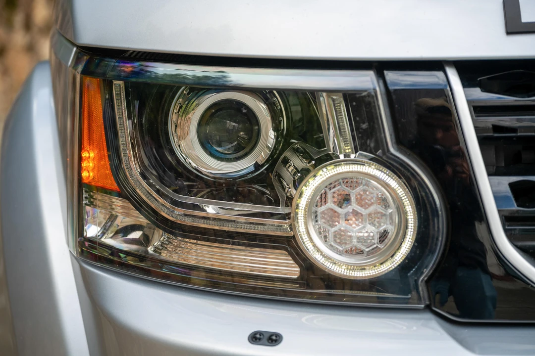 2016 Land Rover Discovery 4th Gen - Image 12 of 31
