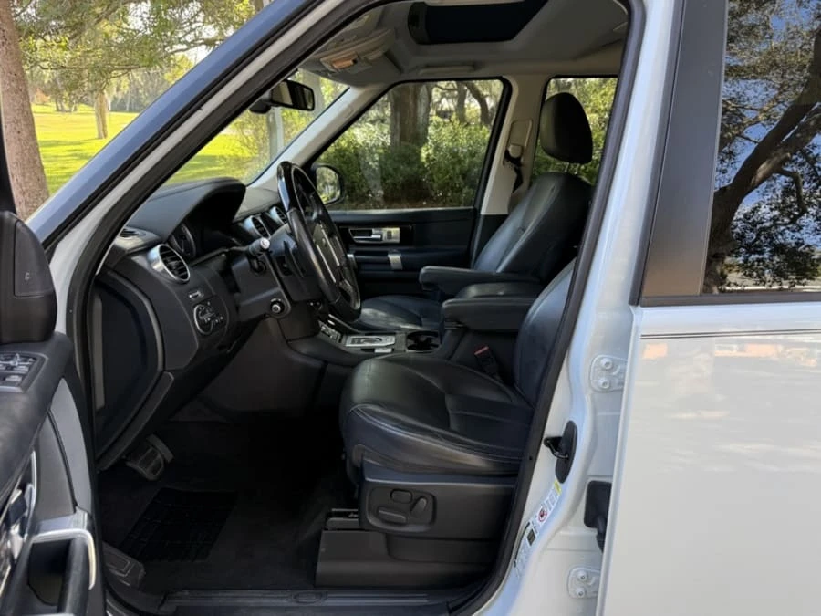 2016 Land Rover Discovery 4th Gen - Image 15 of 21