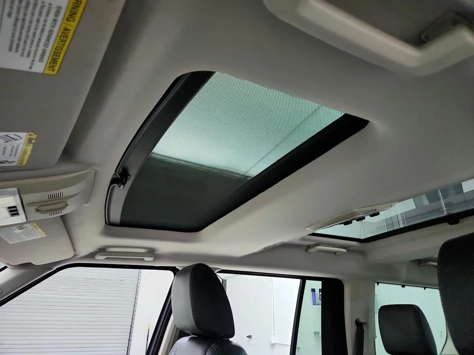 2016 Land Rover Discovery 4th Gen - Image 15 of 21