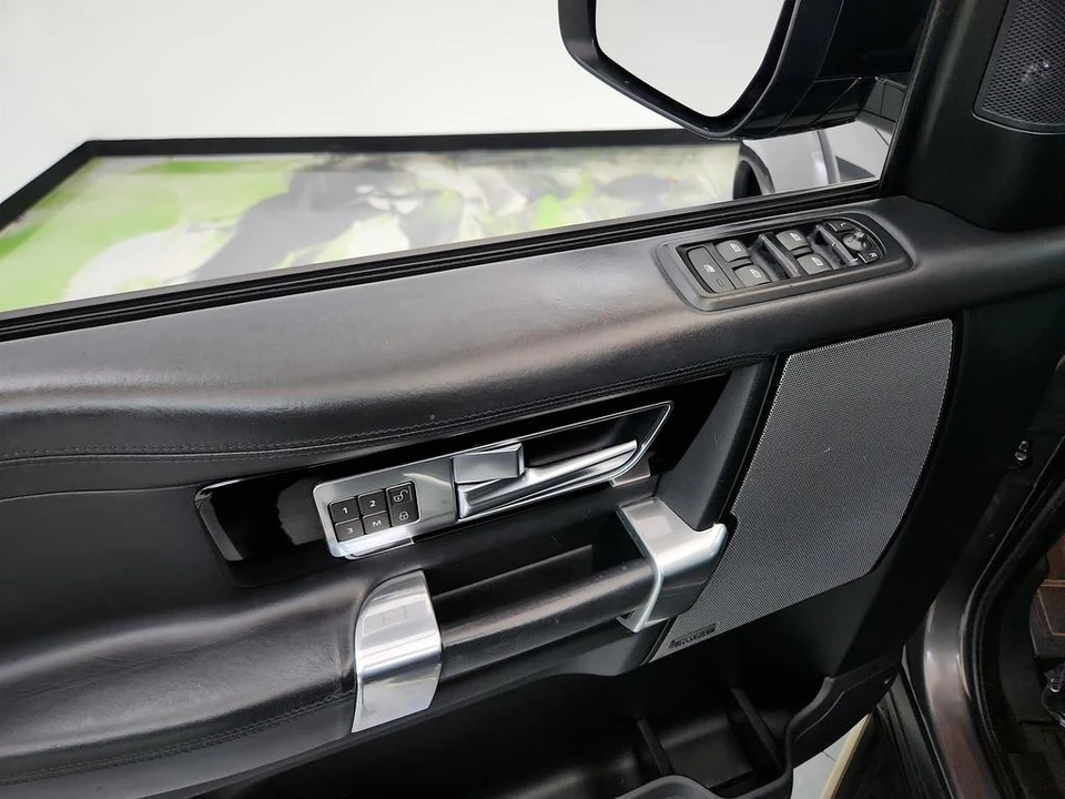 2016 Land Rover Discovery 4th Gen - Image 21 of 21