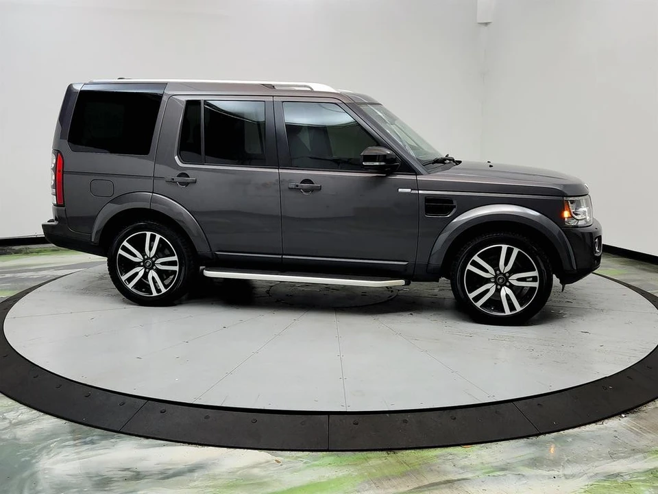 2016 Land Rover Discovery 4th Gen - Image 4 of 12