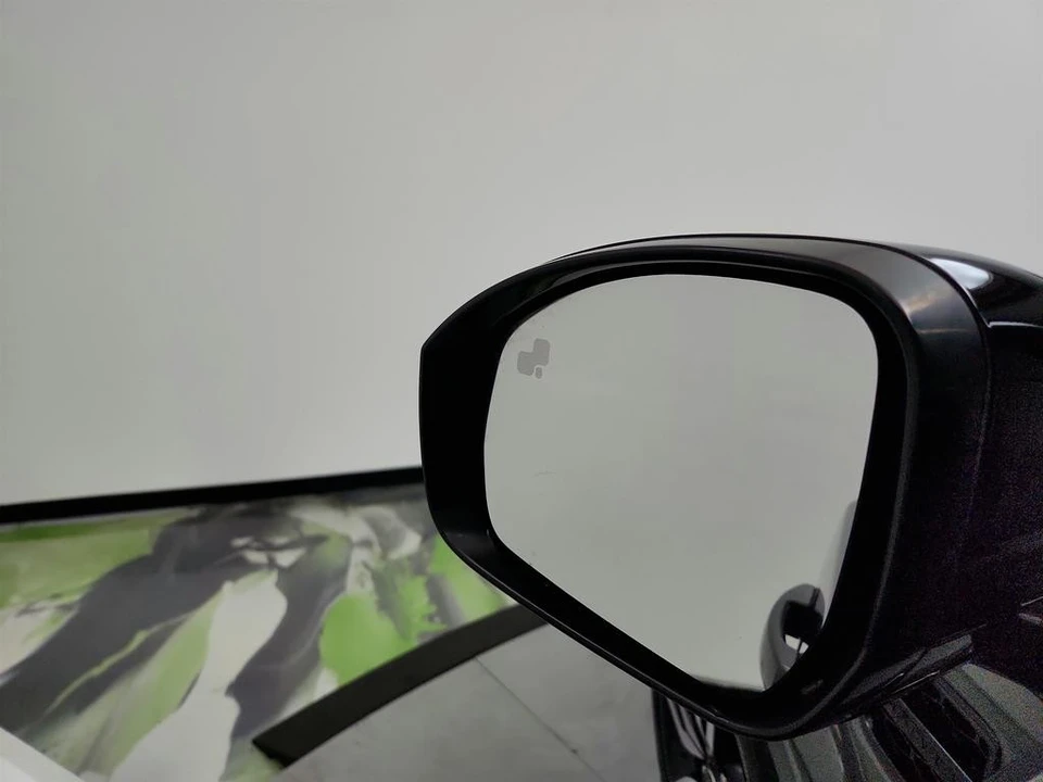2016 Land Rover Discovery 4th Gen - Image 16 of 21