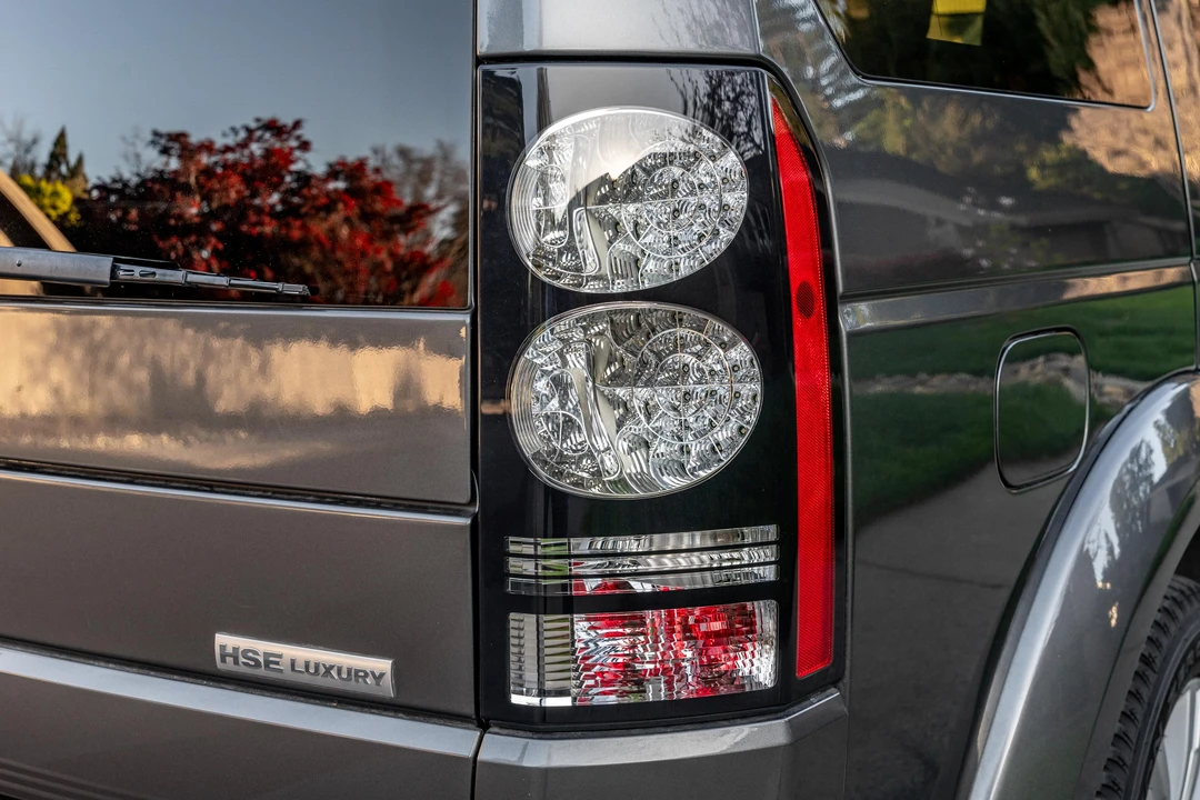 2016 Land Rover Discovery 4th Gen - Image 17 of 31