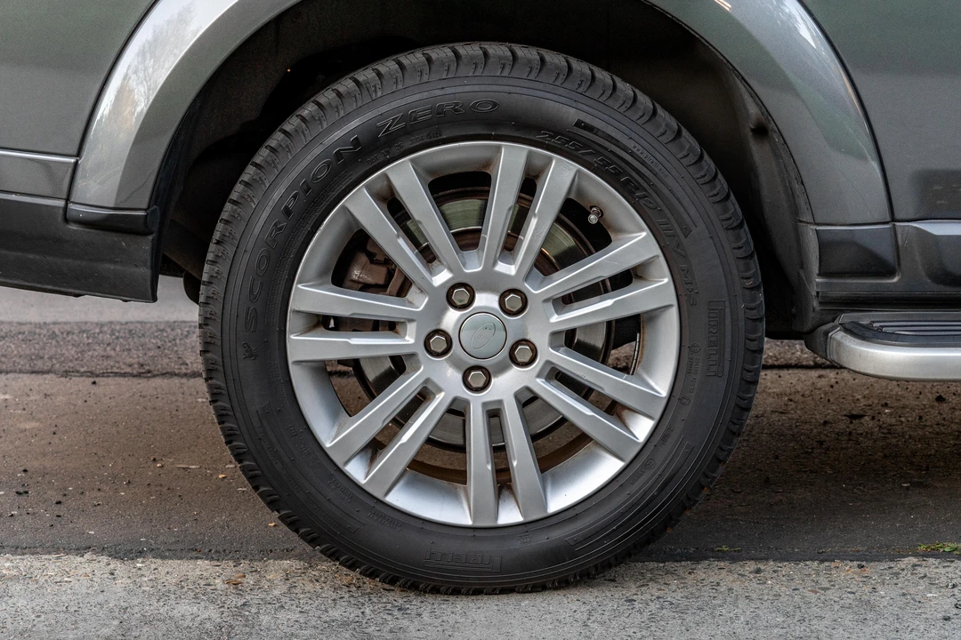 2016 Land Rover Discovery 4th Gen - Image 27 of 31