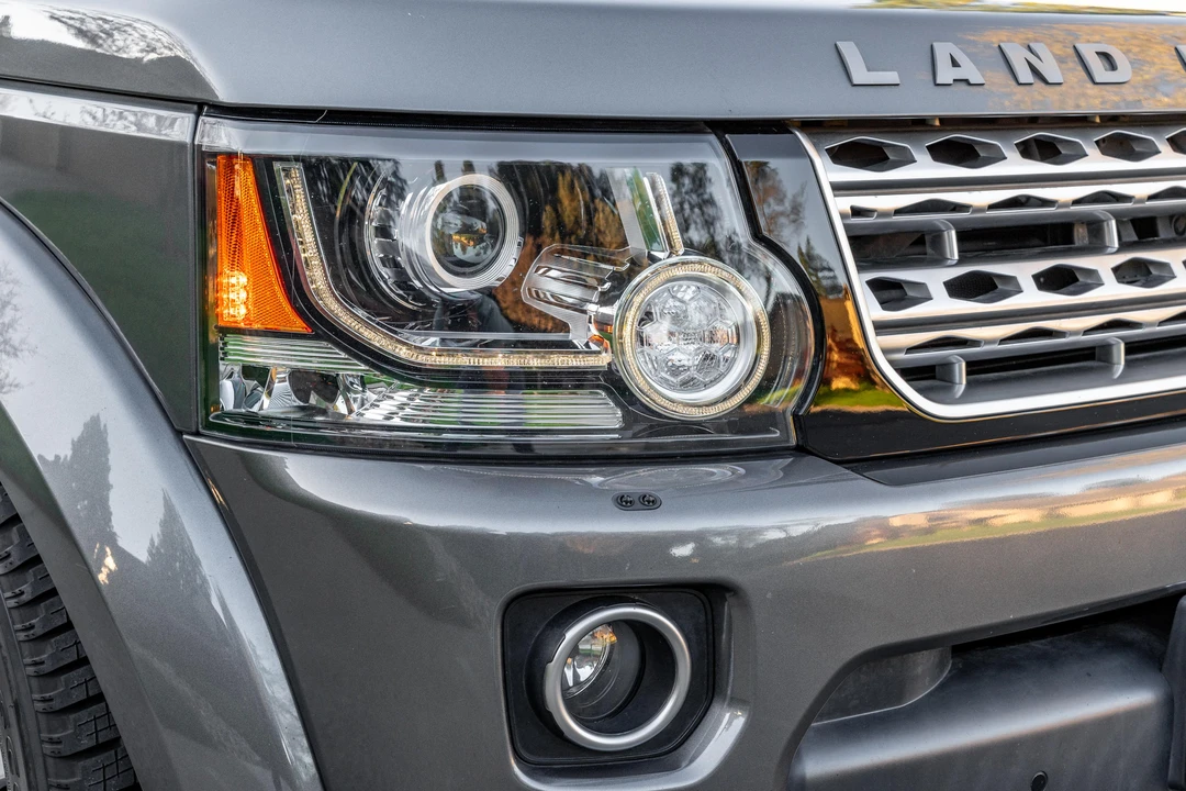 2016 Land Rover Discovery 4th Gen - Image 9 of 31