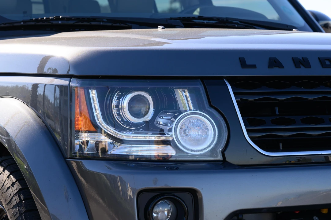 2016 Land Rover Discovery 4th Gen - Image 10 of 31