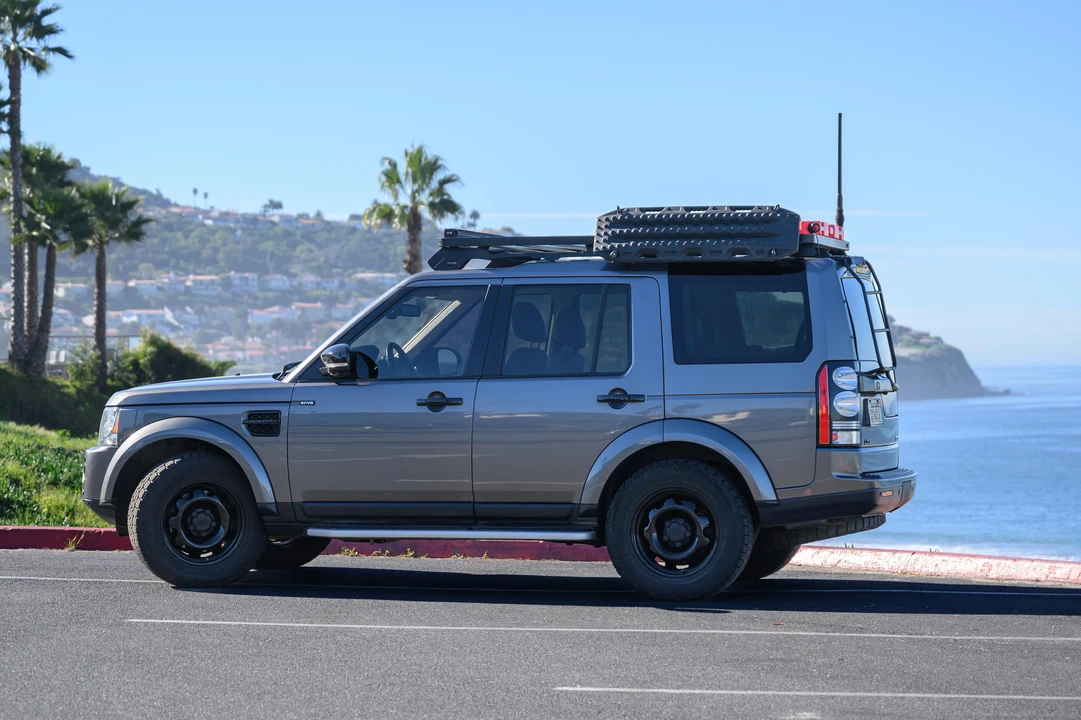 2016 Land Rover Discovery 4th Gen - Image 9 of 31