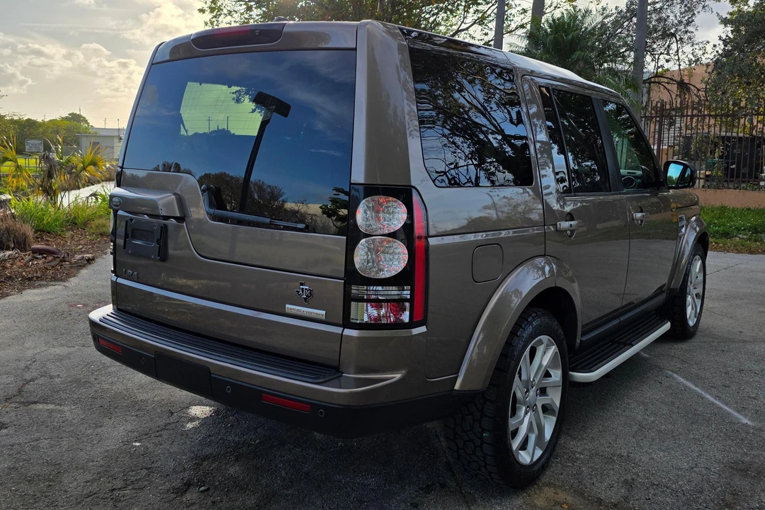 2016 Land Rover Discovery 4th Gen - Image 11 of 31