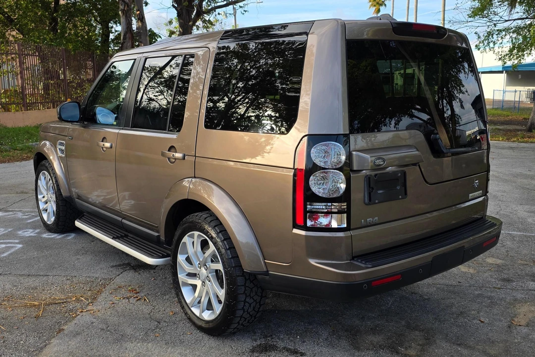 2016 Land Rover Discovery 4th Gen - Image 4 of 31