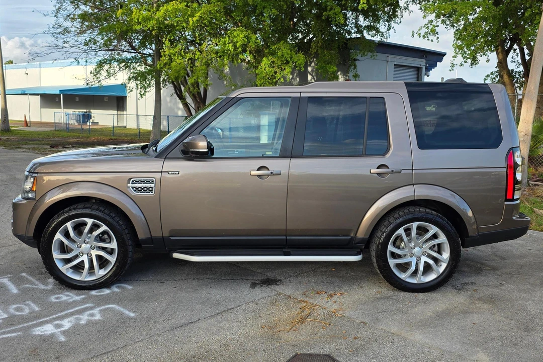 2016 Land Rover Discovery 4th Gen - Image 9 of 31