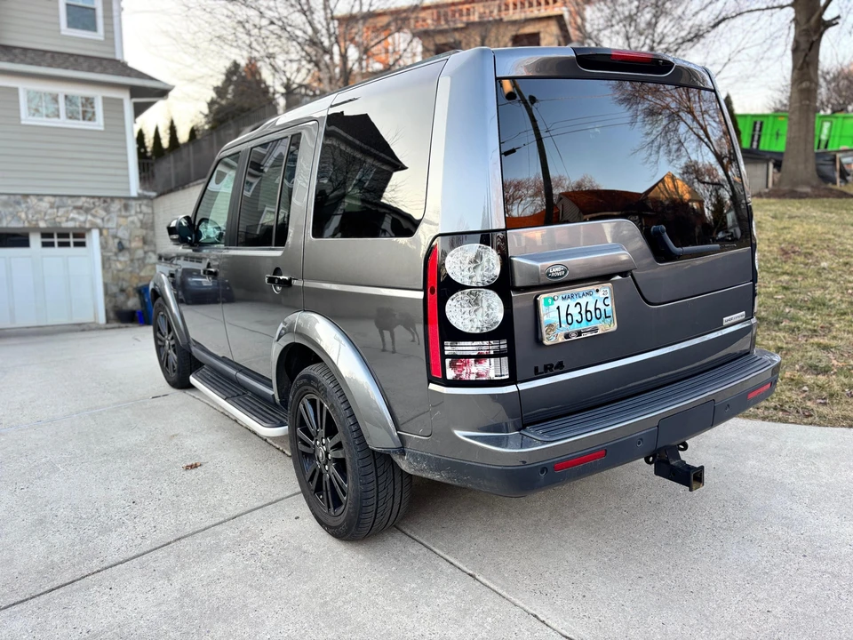 2016 Land Rover Discovery 4th Gen - Image 10 of 31