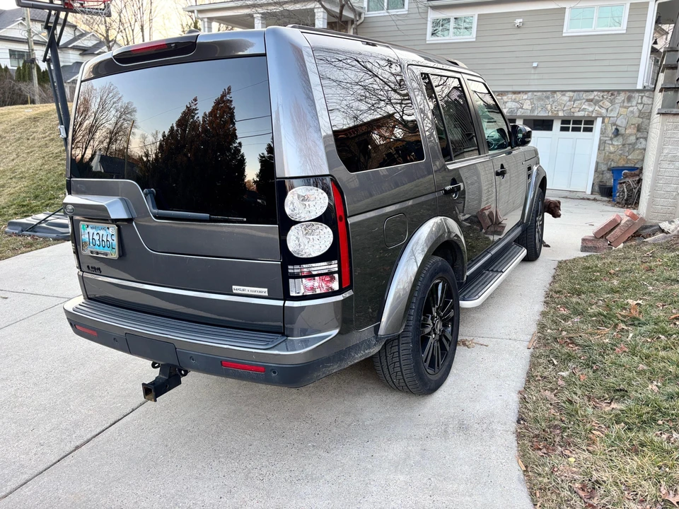 2016 Land Rover Discovery 4th Gen - Image 11 of 31