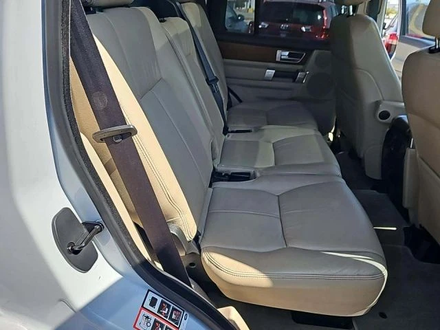 2016 Land Rover Discovery 4th Gen - Image 11 of 14