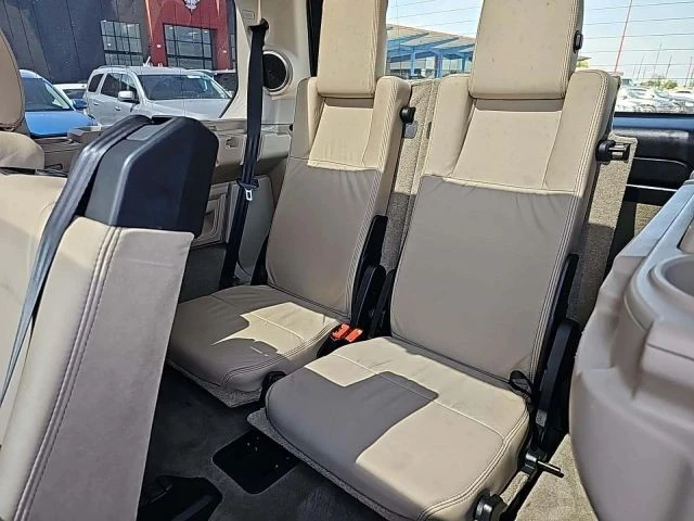 2016 Land Rover Discovery 4th Gen - Image 8 of 14