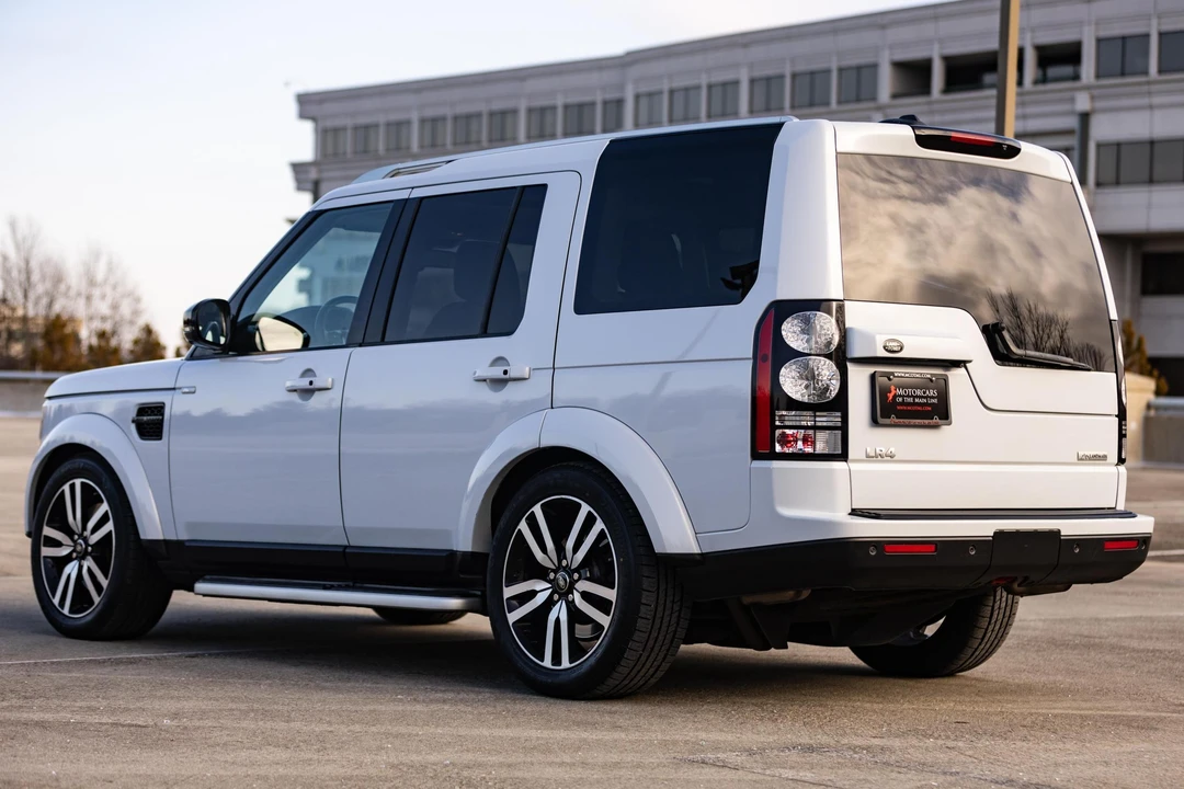 2016 Land Rover Discovery 4th Gen - Image 4 of 31
