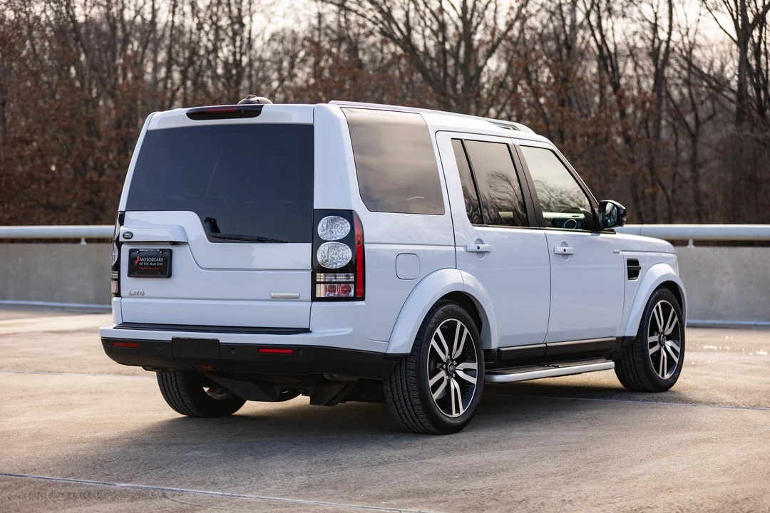 2016 Land Rover Discovery 4th Gen - Image 19 of 31