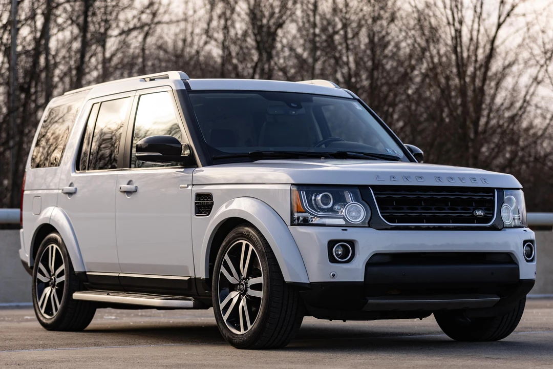 2016 Land Rover Discovery 4th Gen - Image 25 of 31