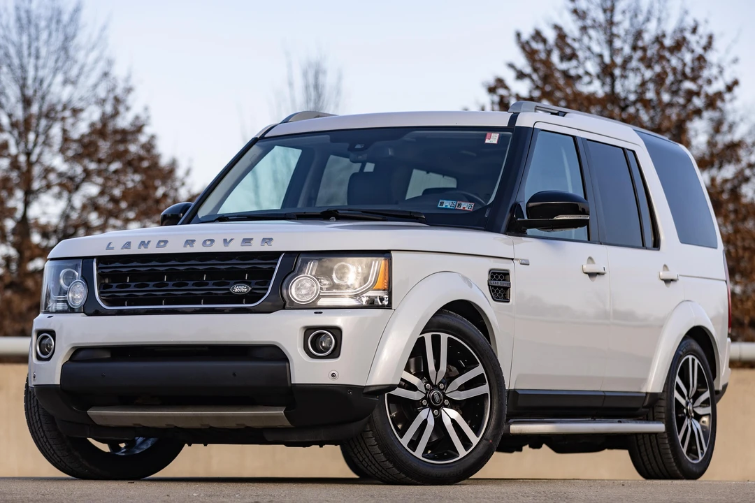 2016 Land Rover Discovery 4th Gen - Image 9 of 31